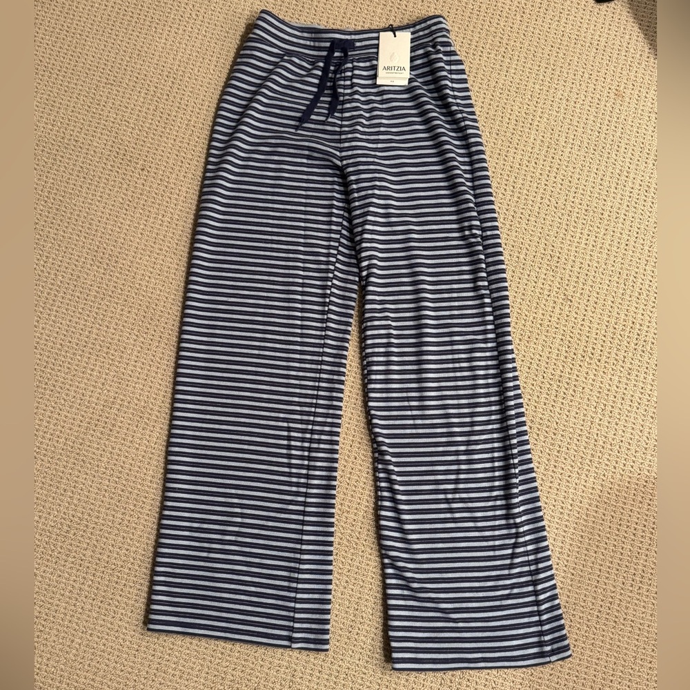 Aritzia Kickback Pant in Harbor Navy & Ripple Blue; Size XS; NWT
